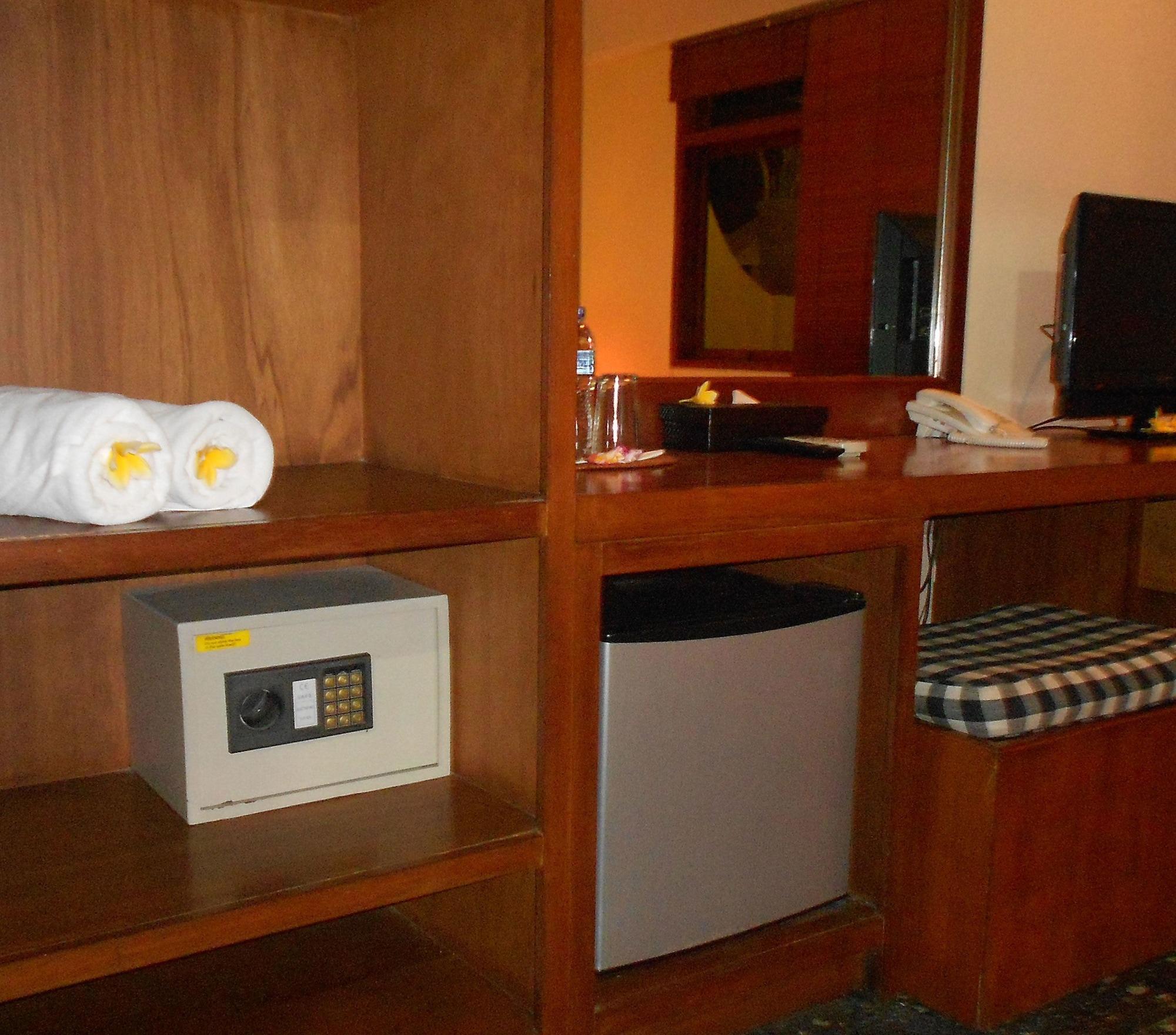 Capital O 93809 Wida Hotel Legian Dış mekan fotoğraf