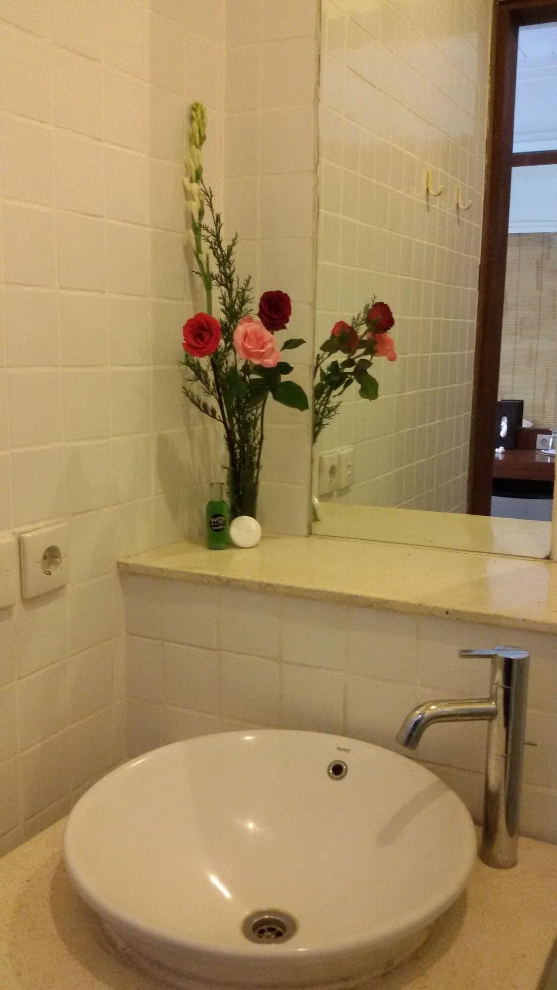 Capital O 93809 Wida Hotel Legian Dış mekan fotoğraf