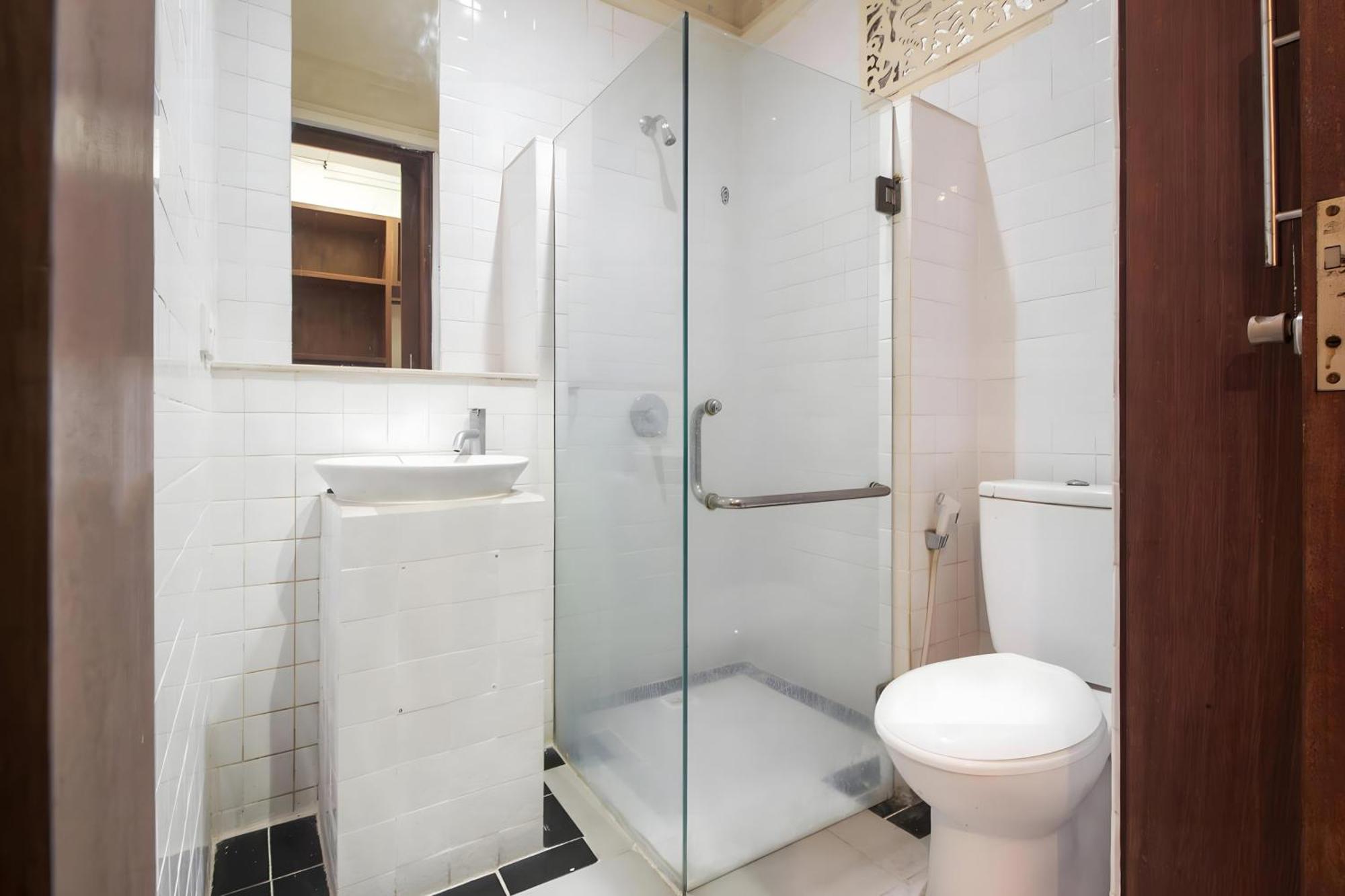 Capital O 93809 Wida Hotel Legian Dış mekan fotoğraf