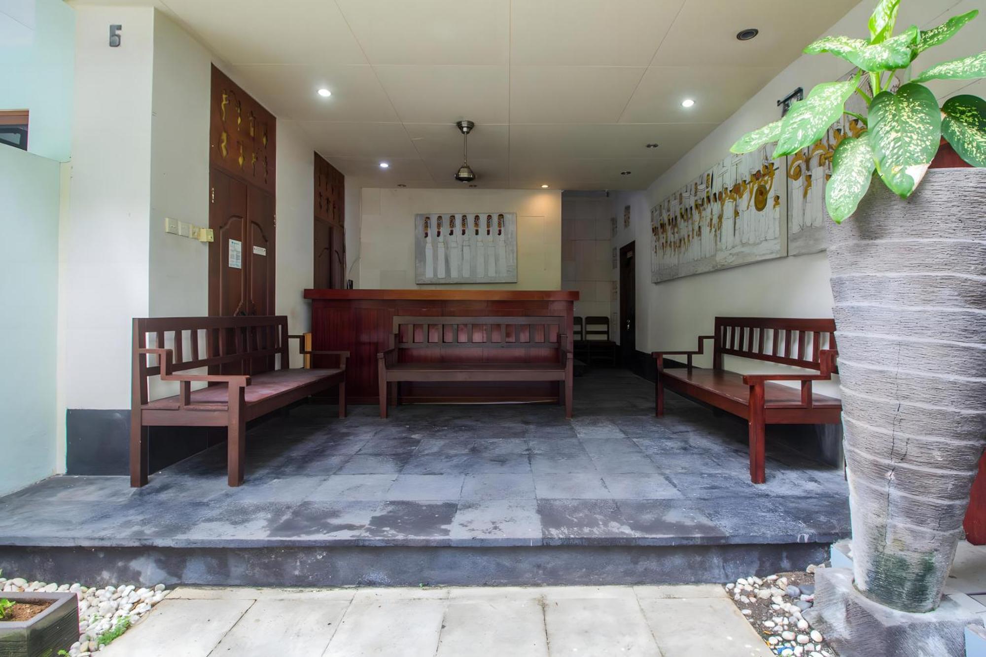 Capital O 93809 Wida Hotel Legian Dış mekan fotoğraf