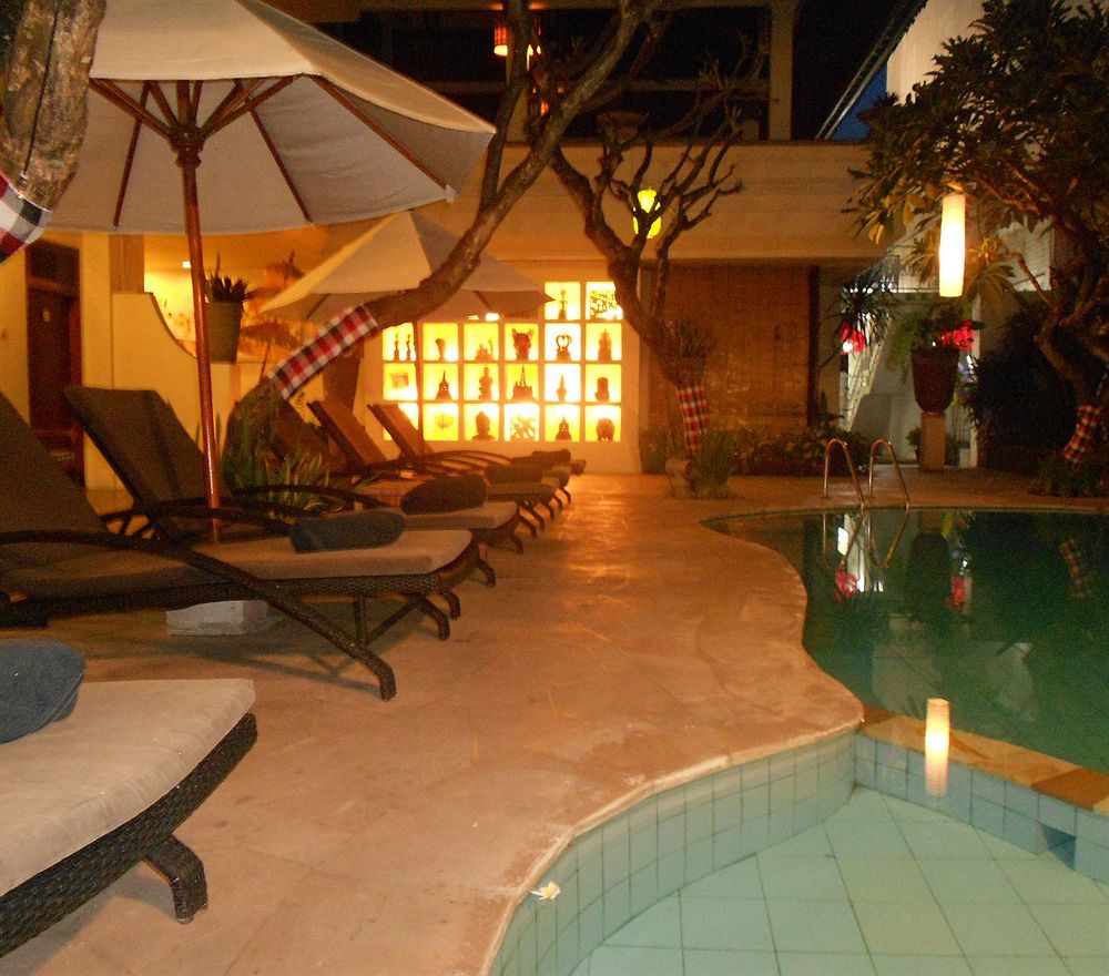 Capital O 93809 Wida Hotel Legian Dış mekan fotoğraf