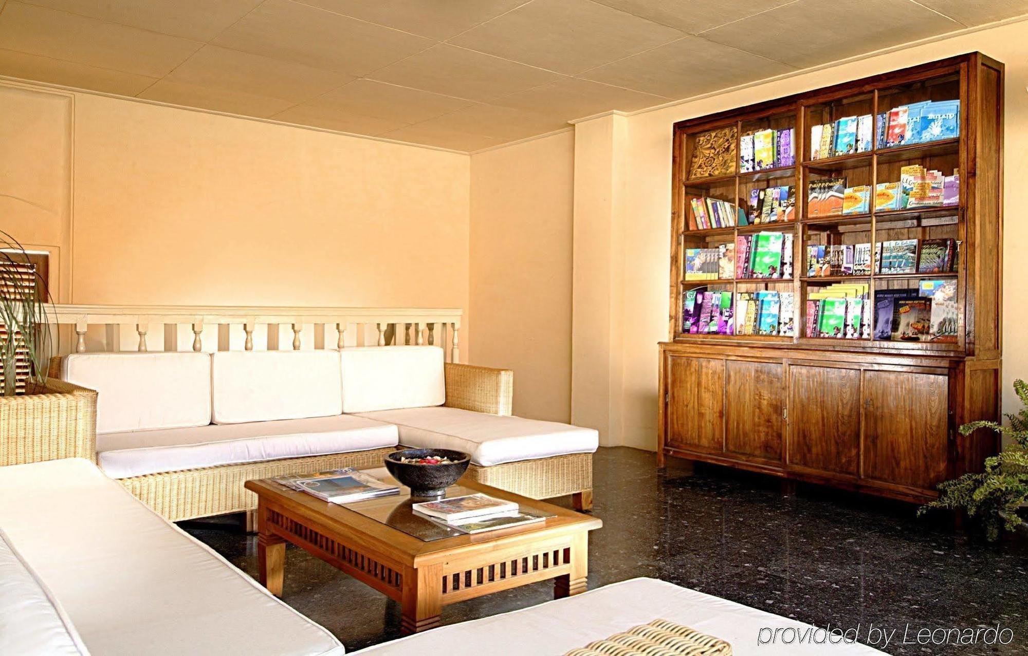 Capital O 93809 Wida Hotel Legian İç mekan fotoğraf