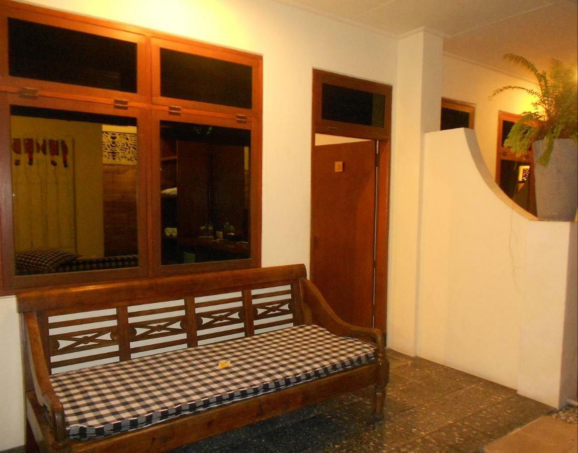 Capital O 93809 Wida Hotel Legian Dış mekan fotoğraf