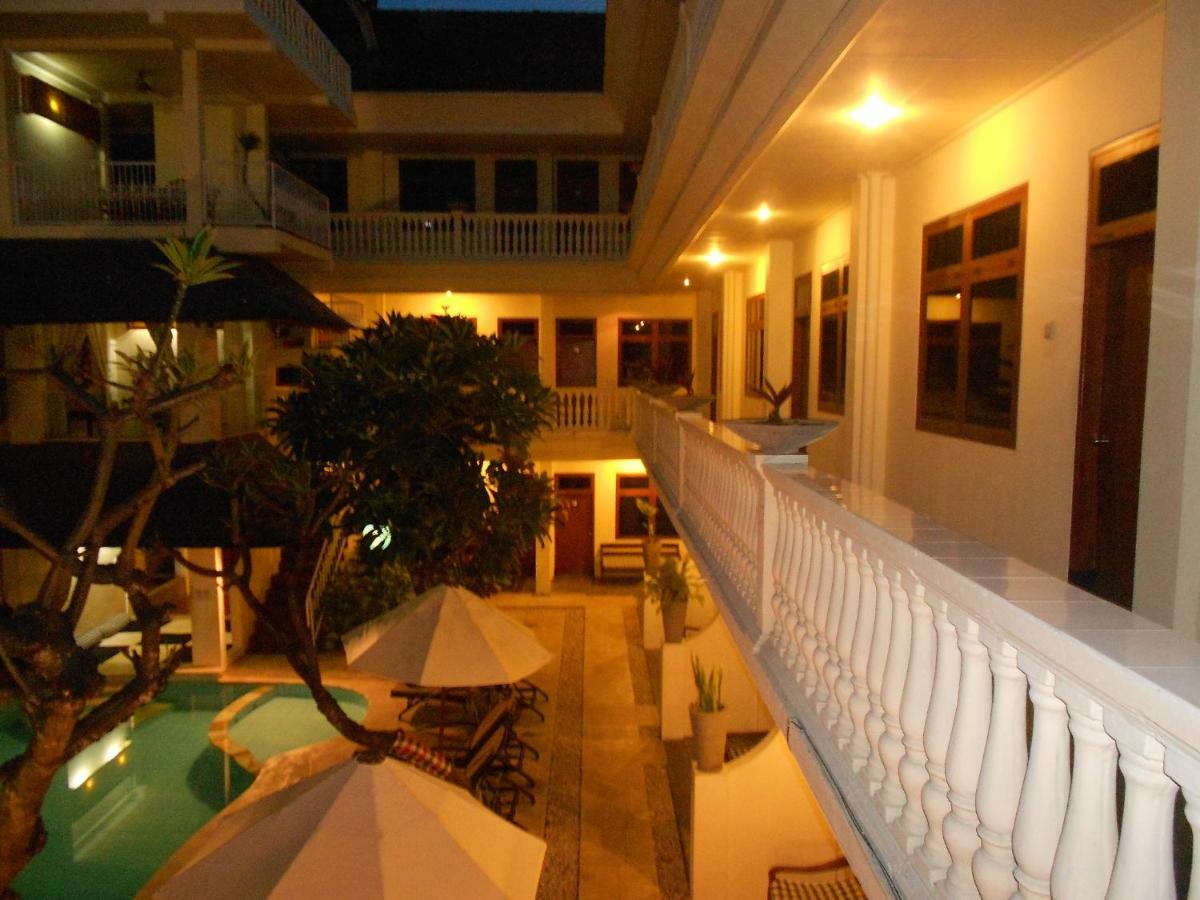 Capital O 93809 Wida Hotel Legian Dış mekan fotoğraf
